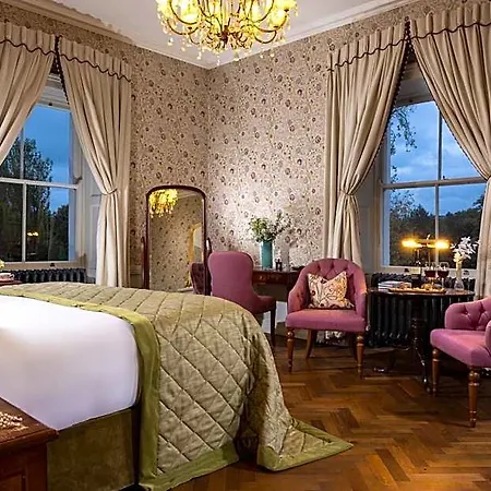 Tulfarris And Golf Hotel